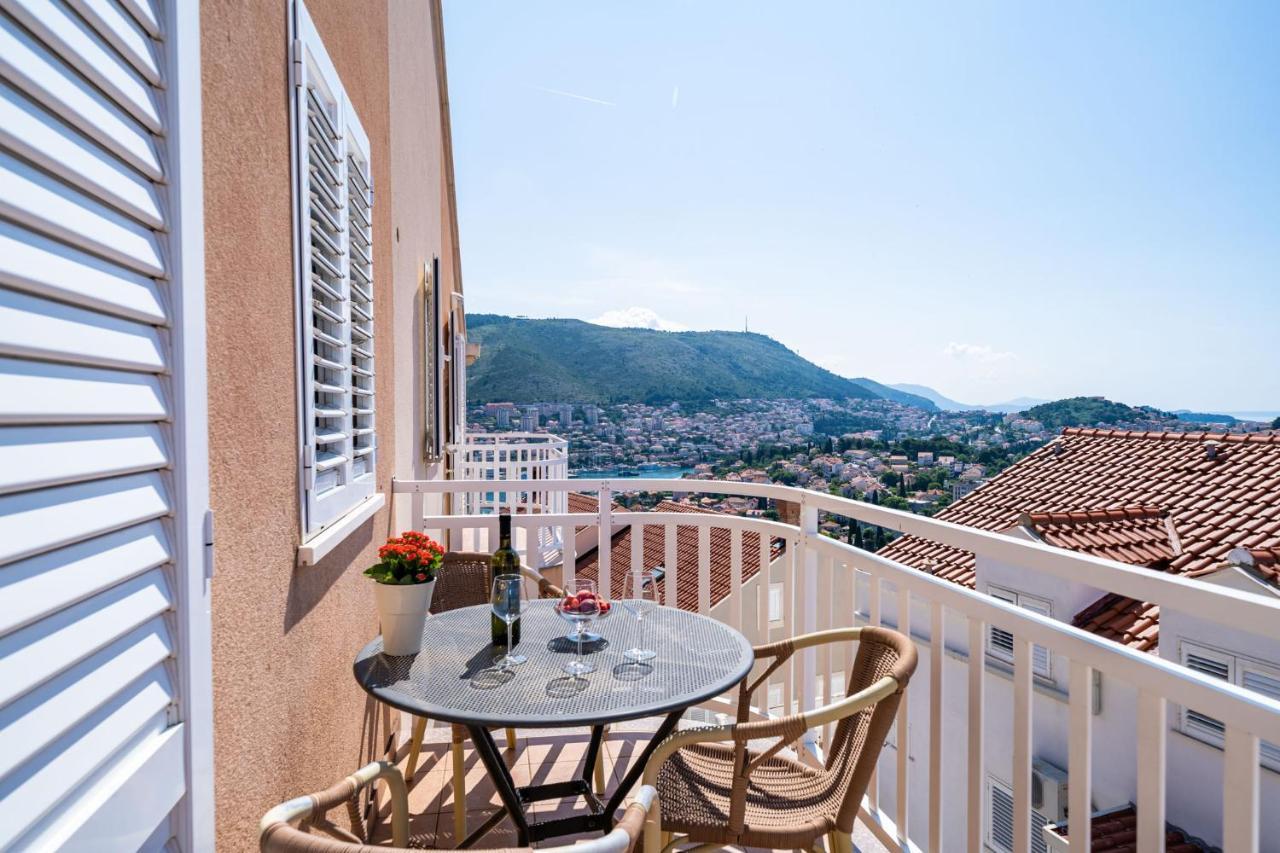 Bed & Breakfast Burum - With Beautiful View 2 *