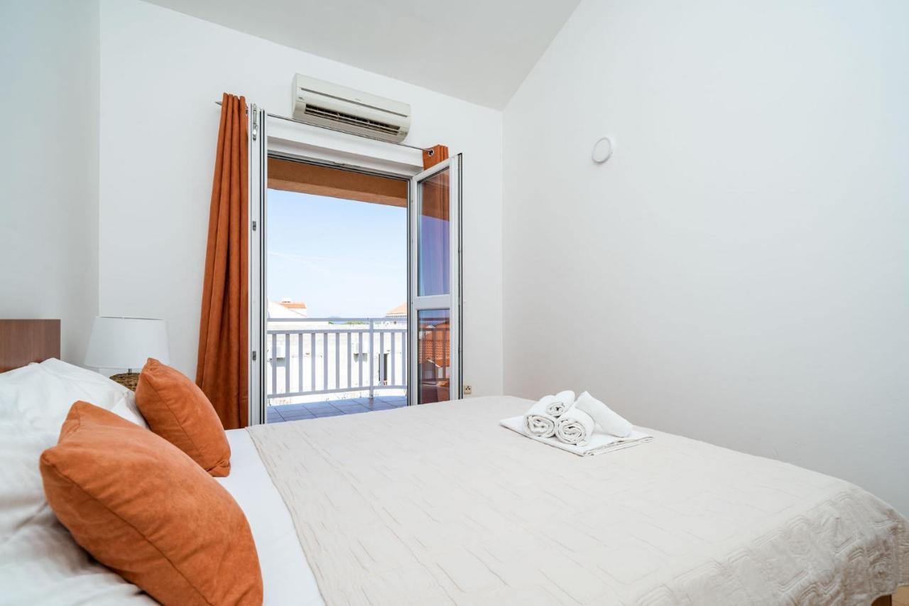 Burum - With Beautiful View 2 Bed & Breakfast
